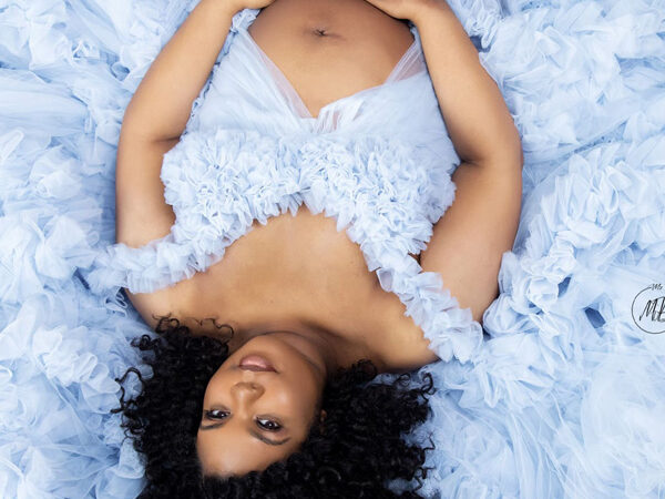 maternity-in-studio-pgotography-austin